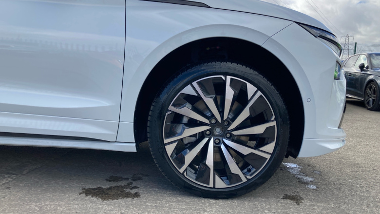 Skoda Enyaq 210kW 85x Sportline 82kWh 4x4 5dr Auto Electric 